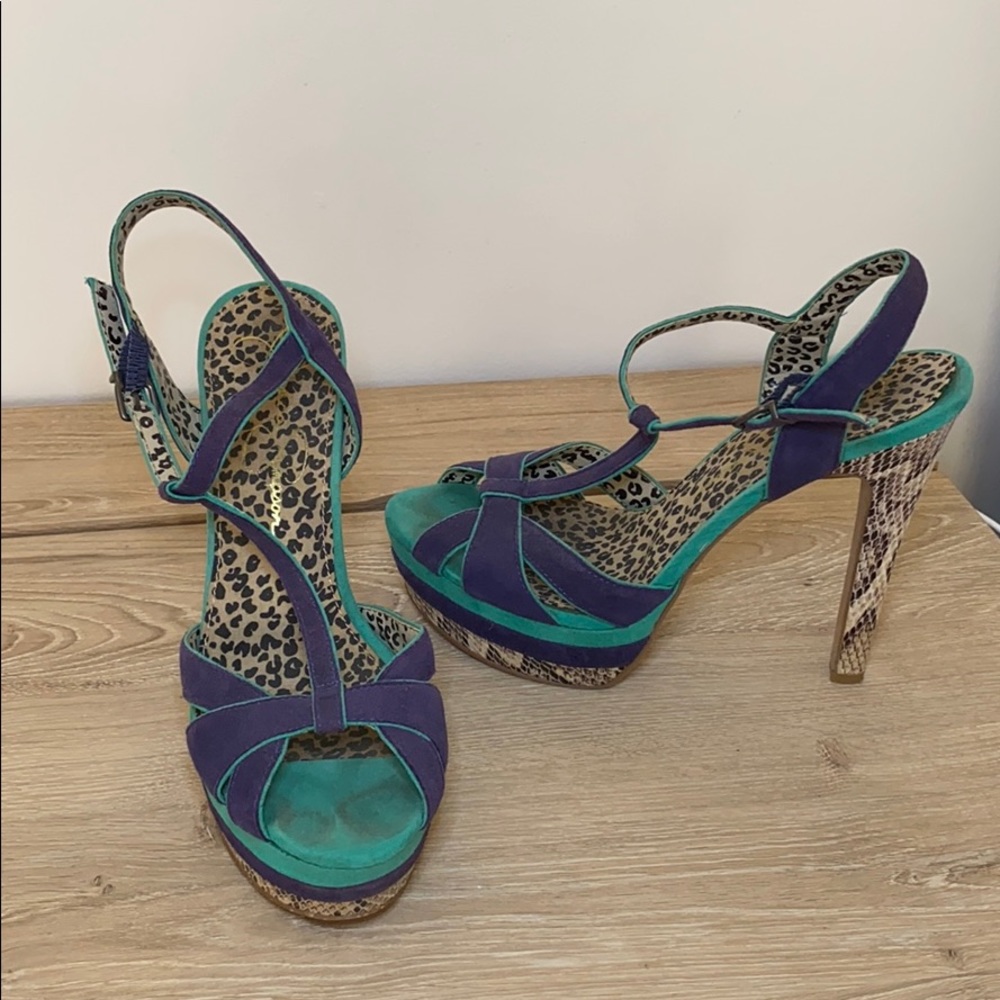 Jessica Simpson Colored Cheetah Snake Print Heel